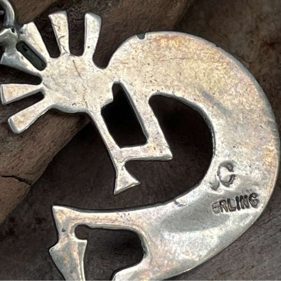 Vintage Kokopelli Native American Fetish Pendant in Sterling & Blue Fire Opal - Picture 6 of 12